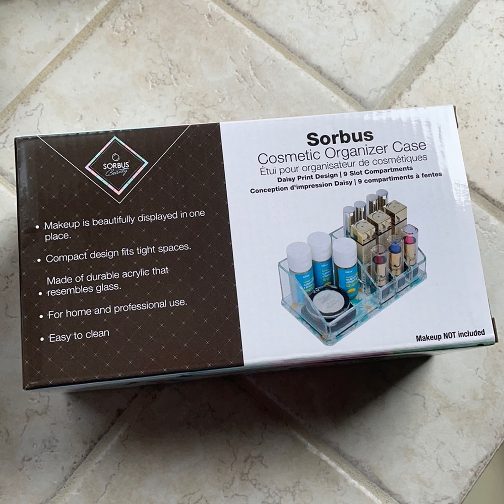 Cosmetic organizer case